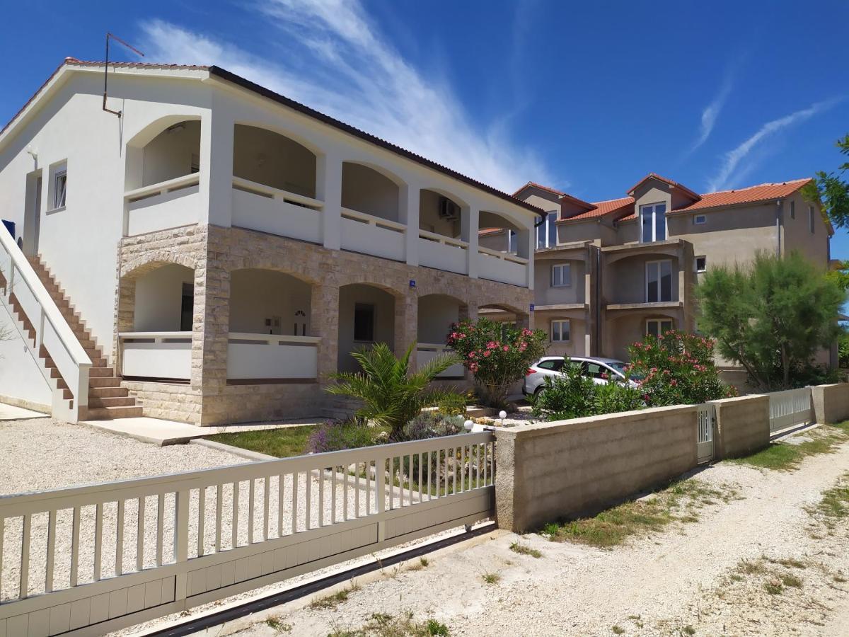 Apartmani Vjeko Vir Esterno foto