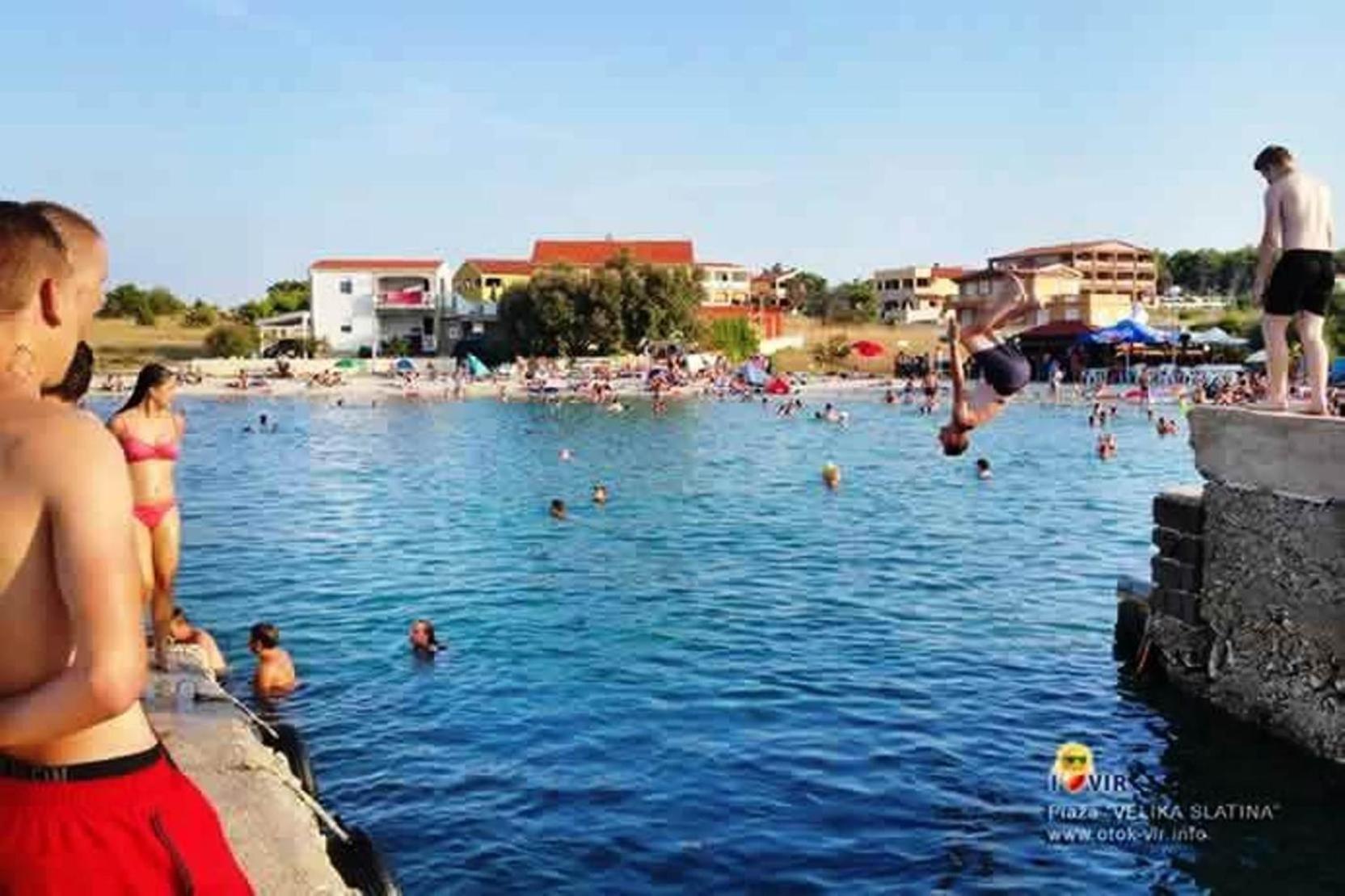 Apartmani Vjeko Vir Esterno foto
