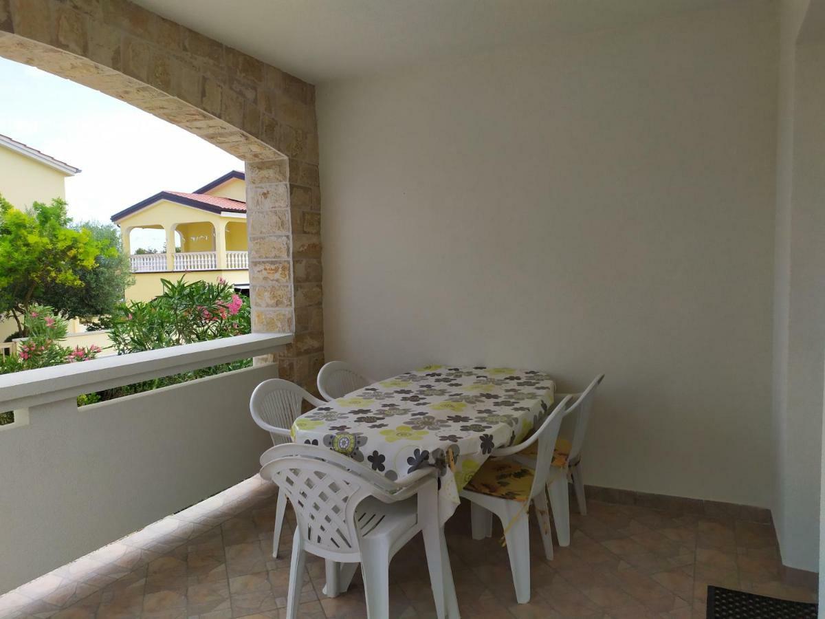 Apartmani Vjeko Vir Esterno foto
